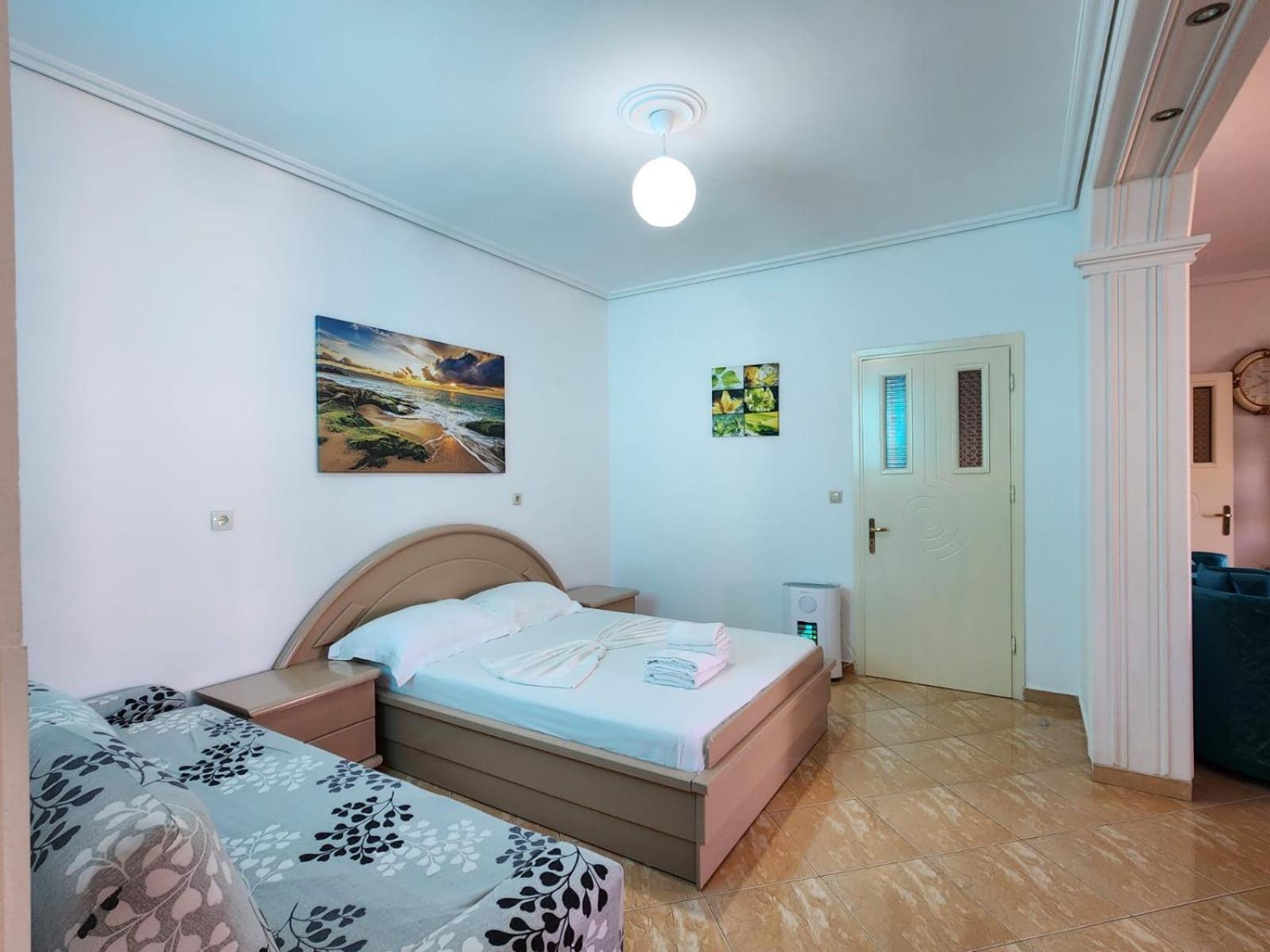 Apartment Rrodhaj *