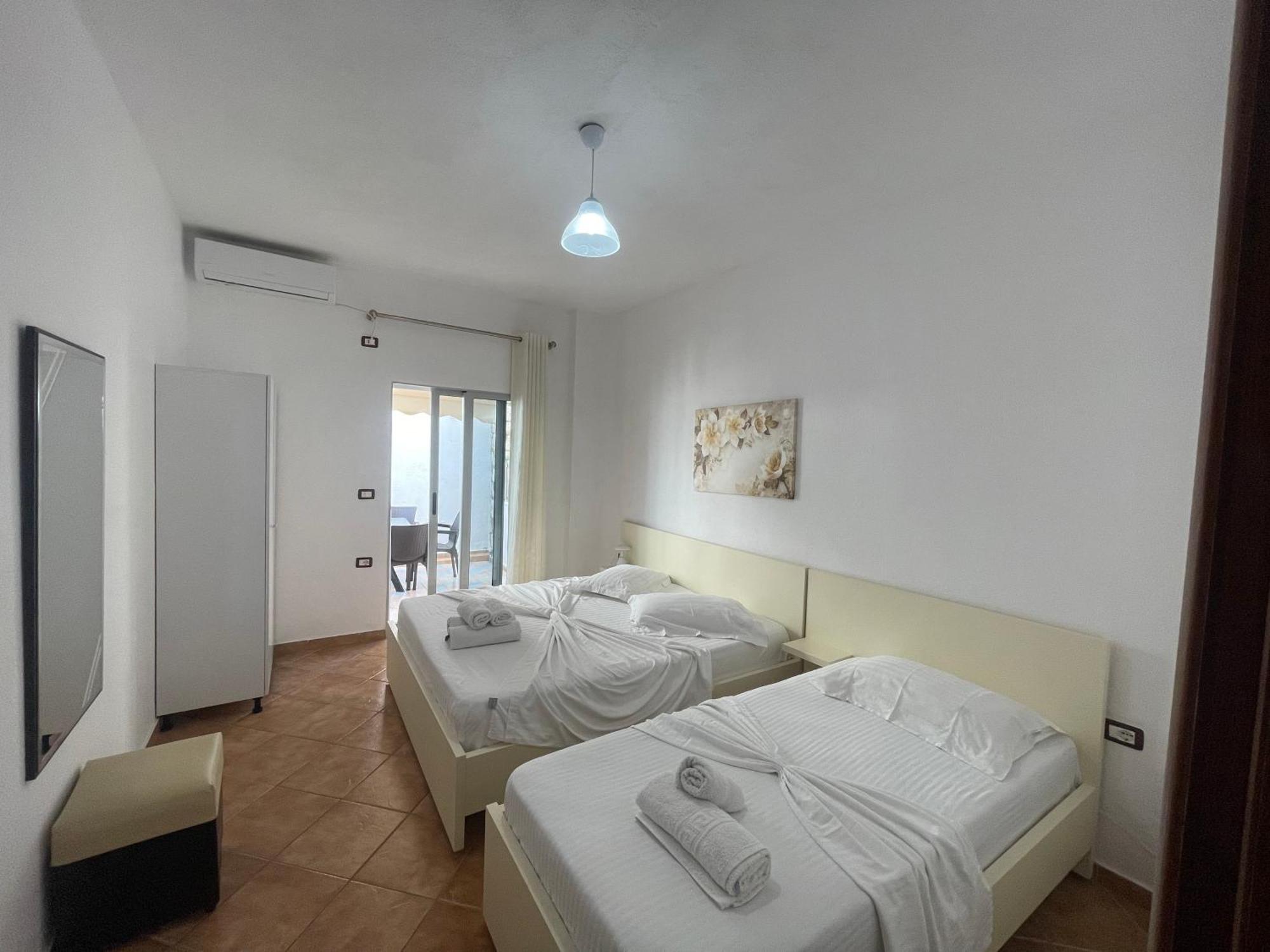Rrodhaj Apartment Sarande